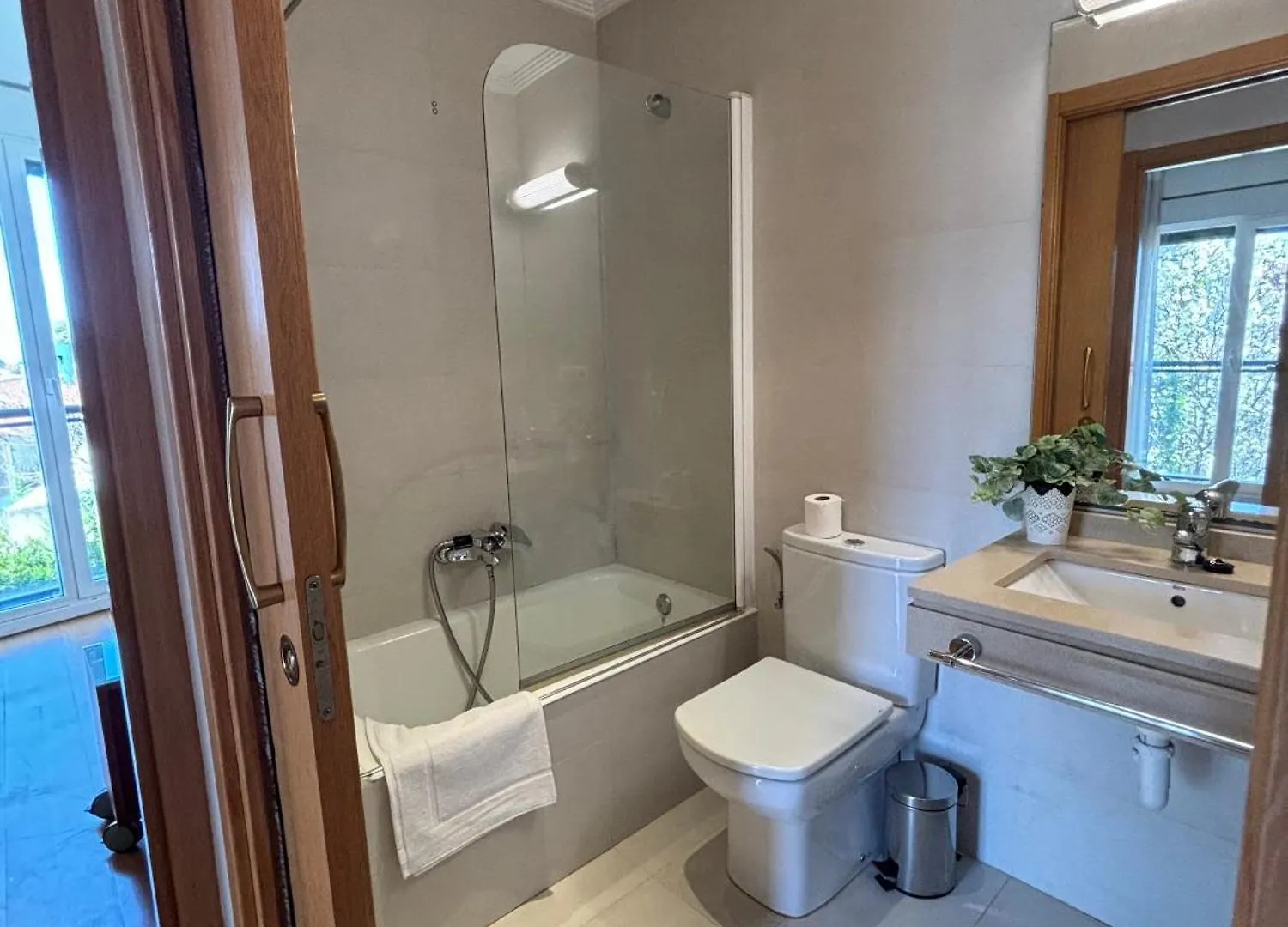 Ulia Apartments- Garden Boutique San Sebastian Spain